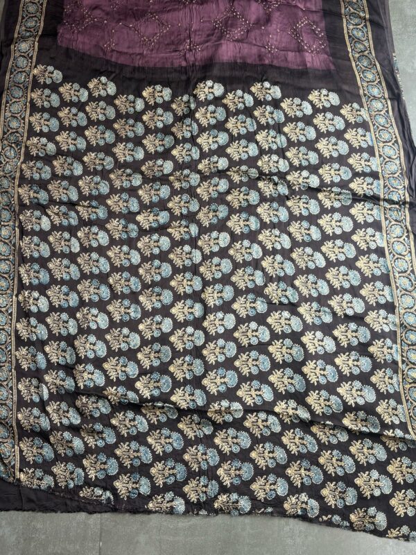 AJRAKH BANDHANI MODAL SILK SAREE (WITH BLOUSE) - Image 3