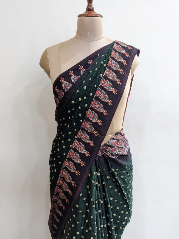 AJRAKH BANDHANI MODAL SILK SAREE (WITH BLOUSE) - Image 2