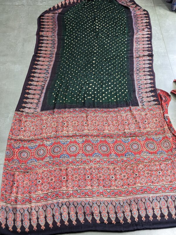 AJRAKH BANDHANI MODAL SILK SAREE (WITH BLOUSE) - Image 3