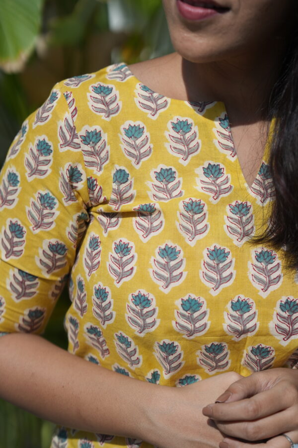 YELLOW SANGANERI SHORT TOP - Image 6
