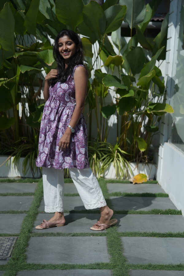 LAVENDER HIGH YOKE GATHERED SHORT TOP - Image 3