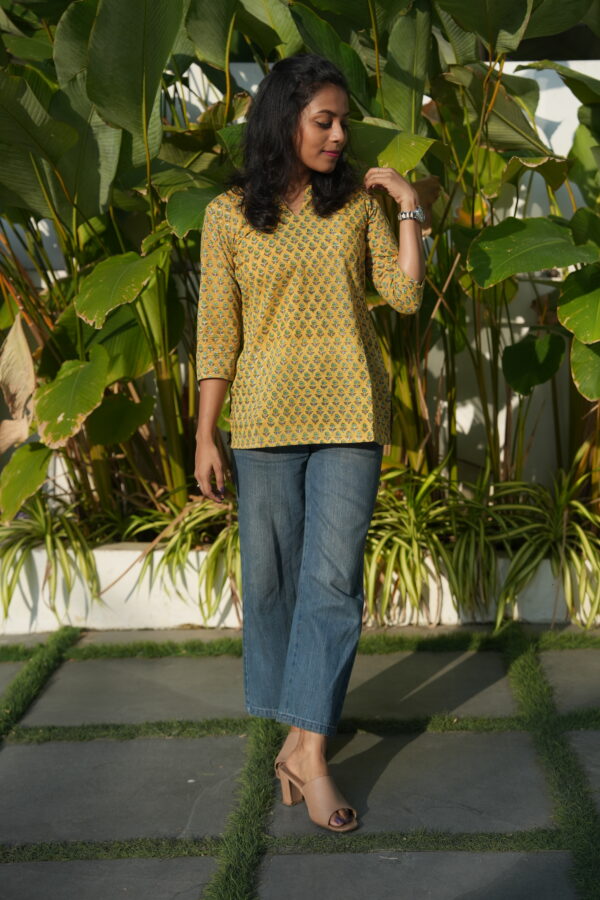MUSTARD YELLOW SANGANERI SHORT TOP - Image 2
