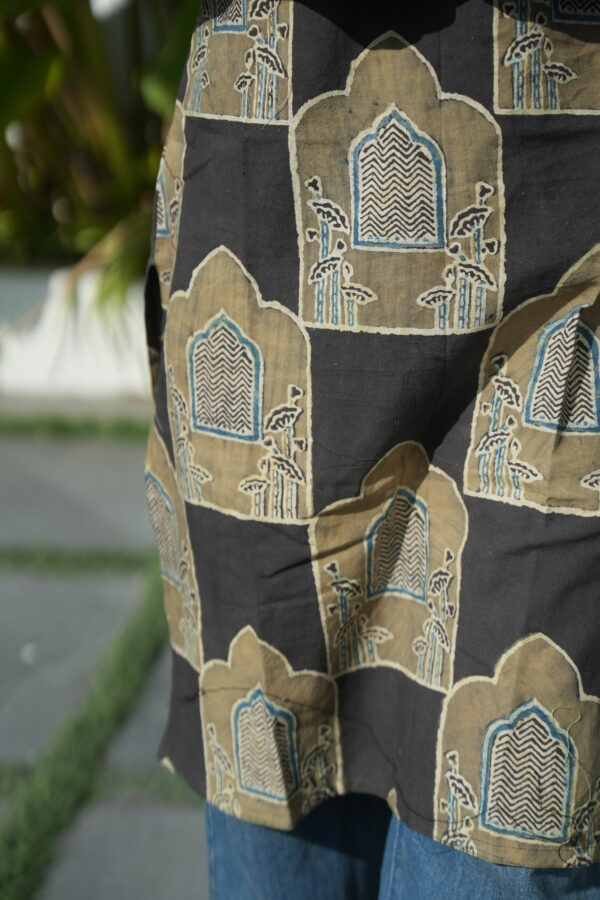 AJRAKH JWALI STRAP SHORT TOP - Image 5
