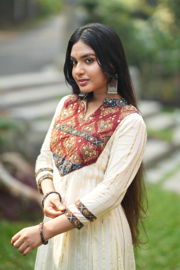 WHITE KASAVU-LINE ANARKALI WITH AJRAKH PATCHWORK - Image 3