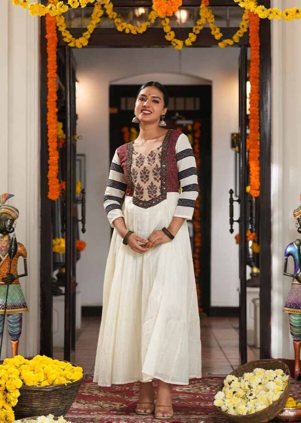 VARNAM YOKE ANARKALI