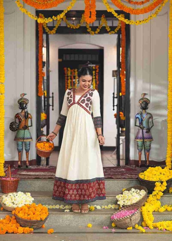 Aarohi Appliqué Anarkali