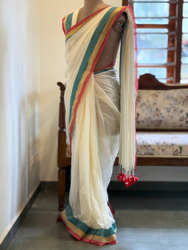 HANDWOVEN WHITE MUL COTTON SAREE WITH TEAL, RED & KASAVU BORDERS