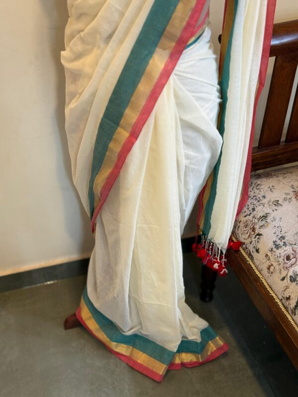 HANDWOVEN WHITE MUL COTTON SAREE WITH TEAL, RED & KASAVU BORDERS