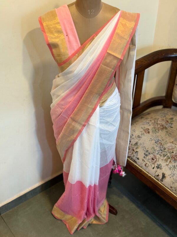 Handwoven Mul Cotton Saree in White and Blush Pink with Kasavu Border