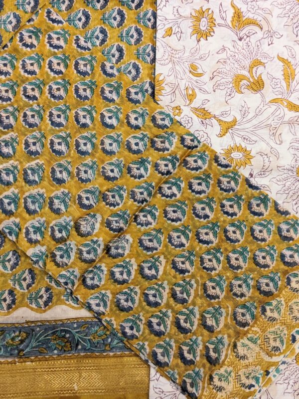 UNSTITCHED 3 PIECE MAHESWAERI SILK SUIT SET