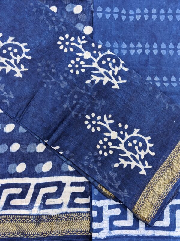 UNSTITCHED 3 PIECE MAHESWAERI SILK SUIT SET