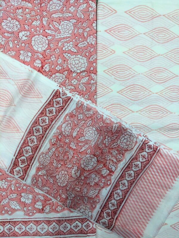 UNSTITCHED HANDBLOCKED MUL COTTON SUIT SET (WITH KOTA DORIYA DUPATTA)