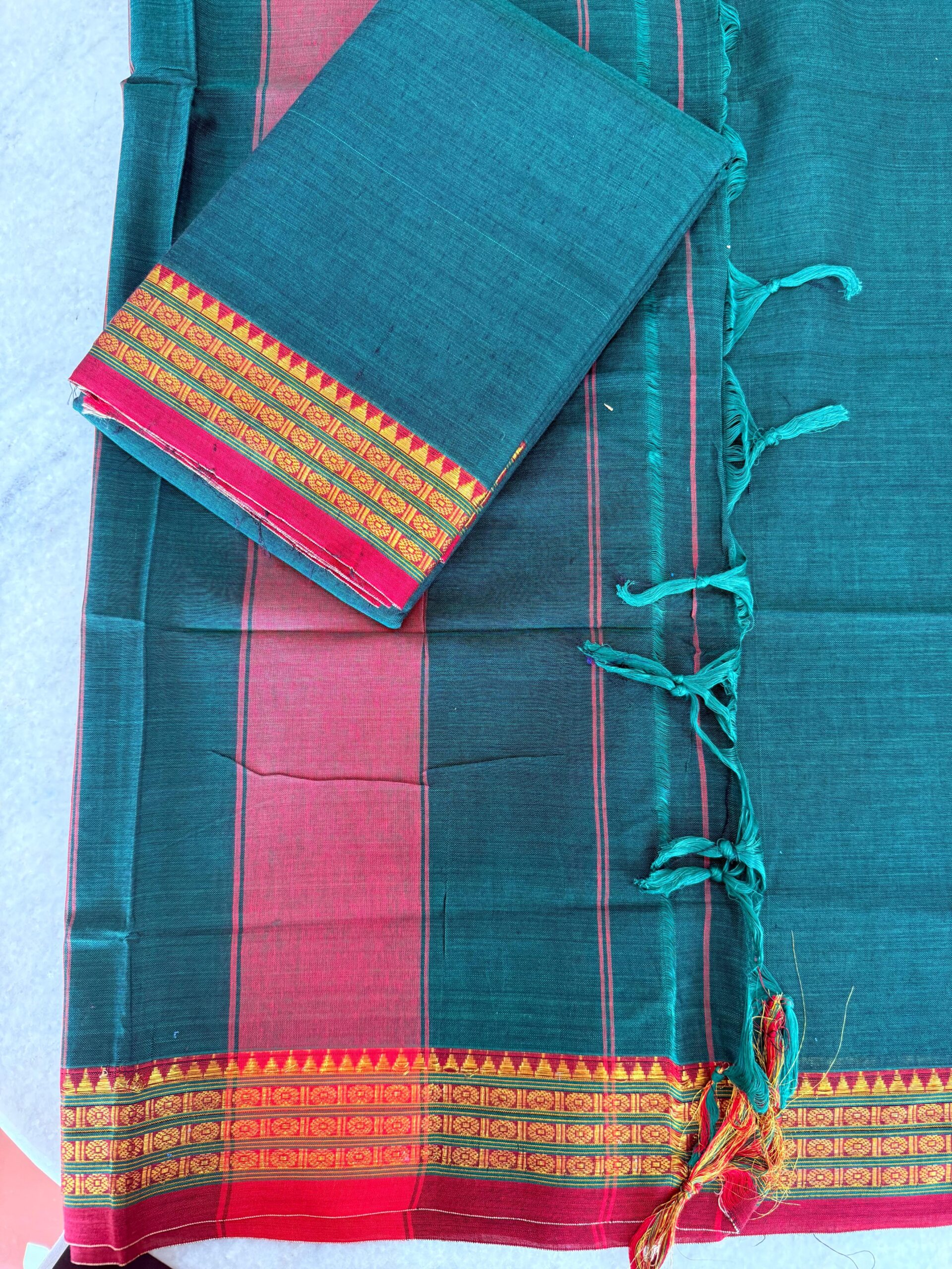 small rudraksha border