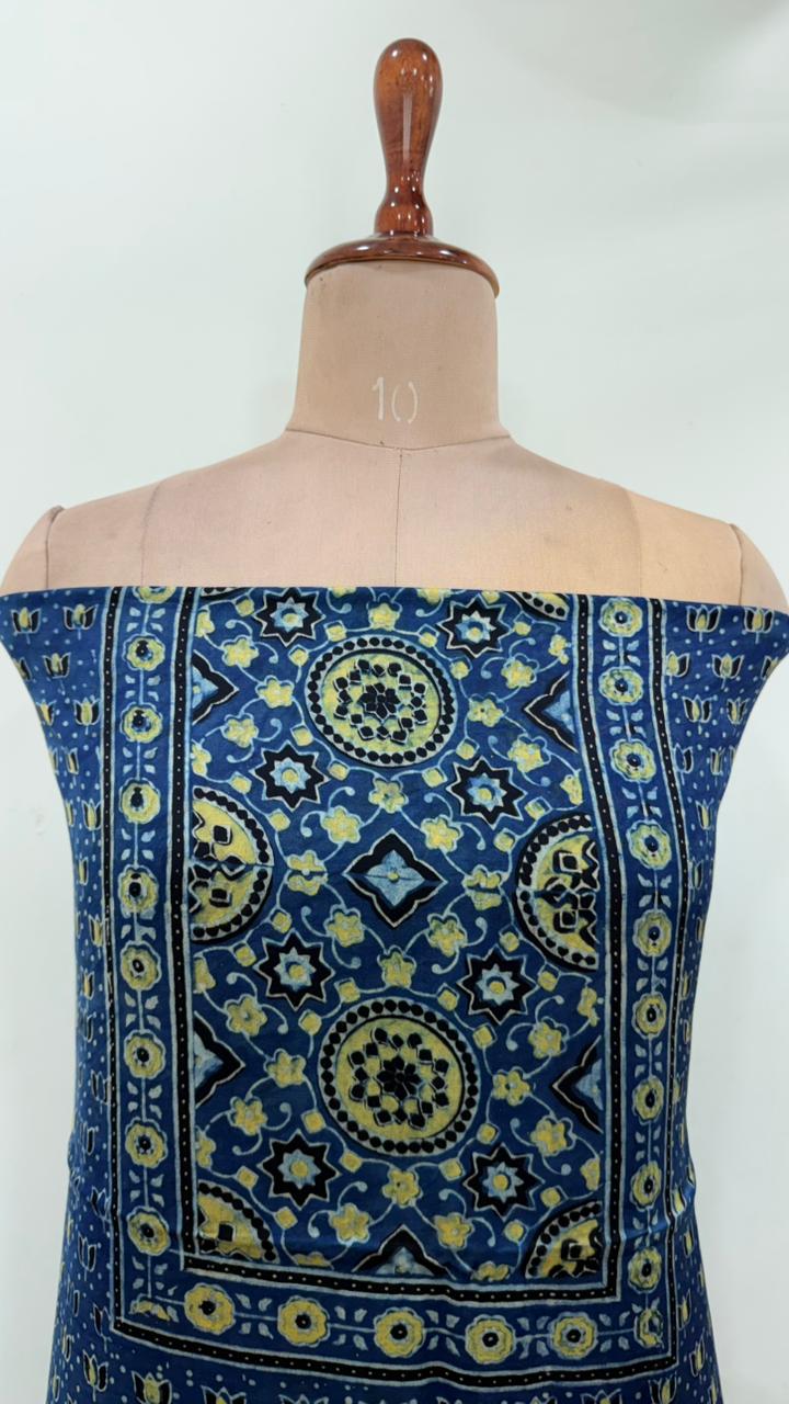 Handblock Ajrakh Modal Suit Set - Image 3