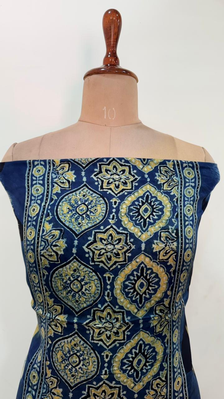 Handblock Ajrakh Modal Suit Set - Image 3