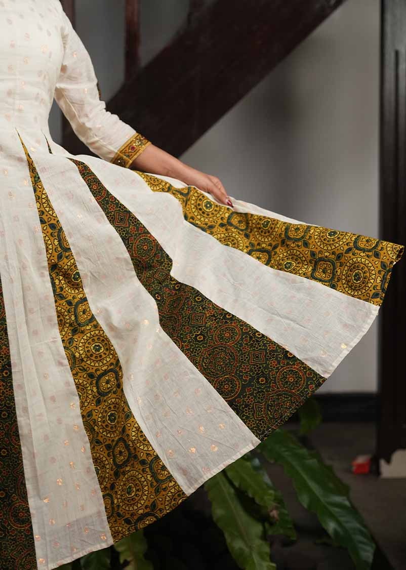 Kanak Rekha Anarkali - Image 5