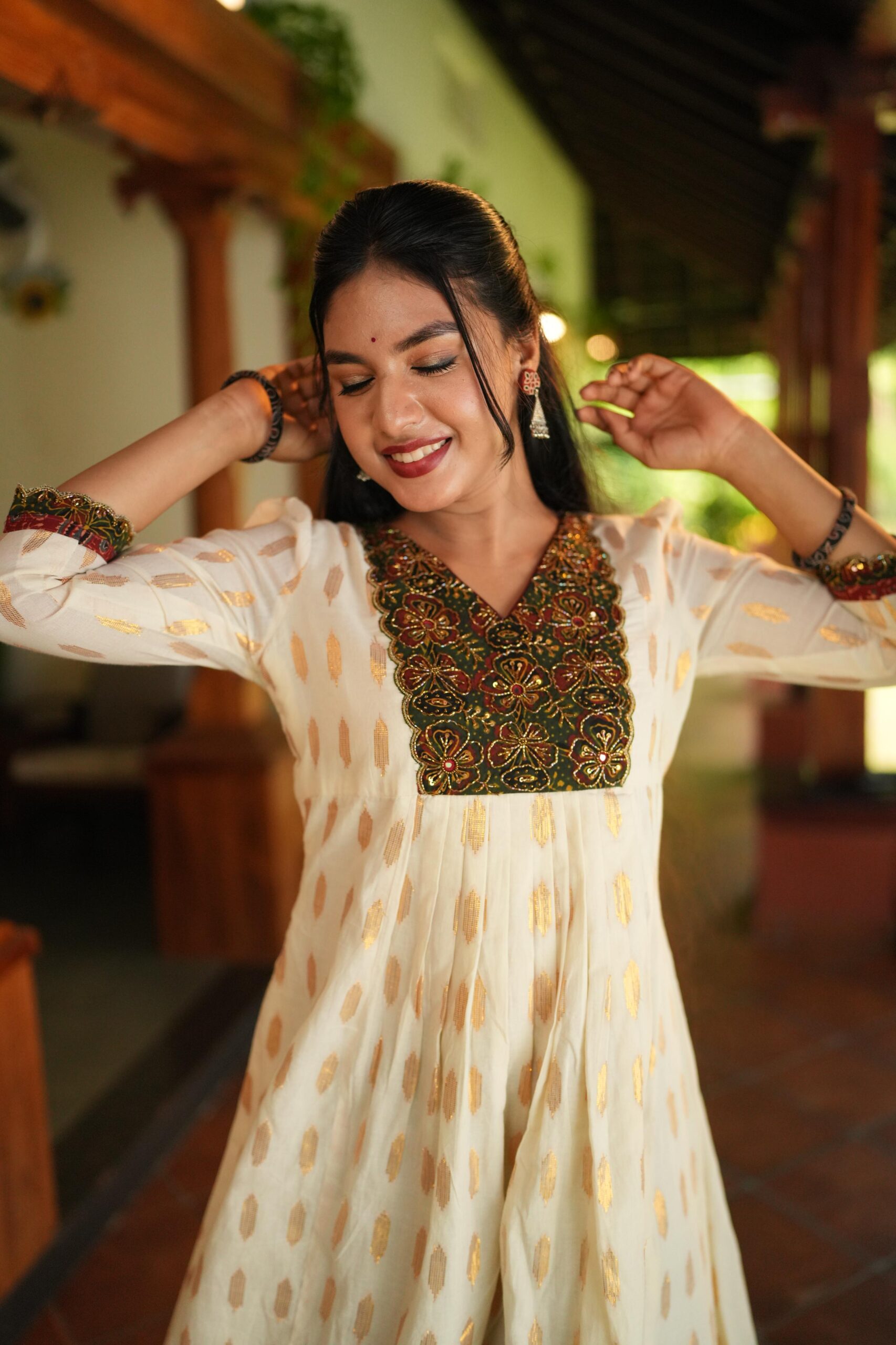 White Kasavu With Center Pleated Dress - Image 2